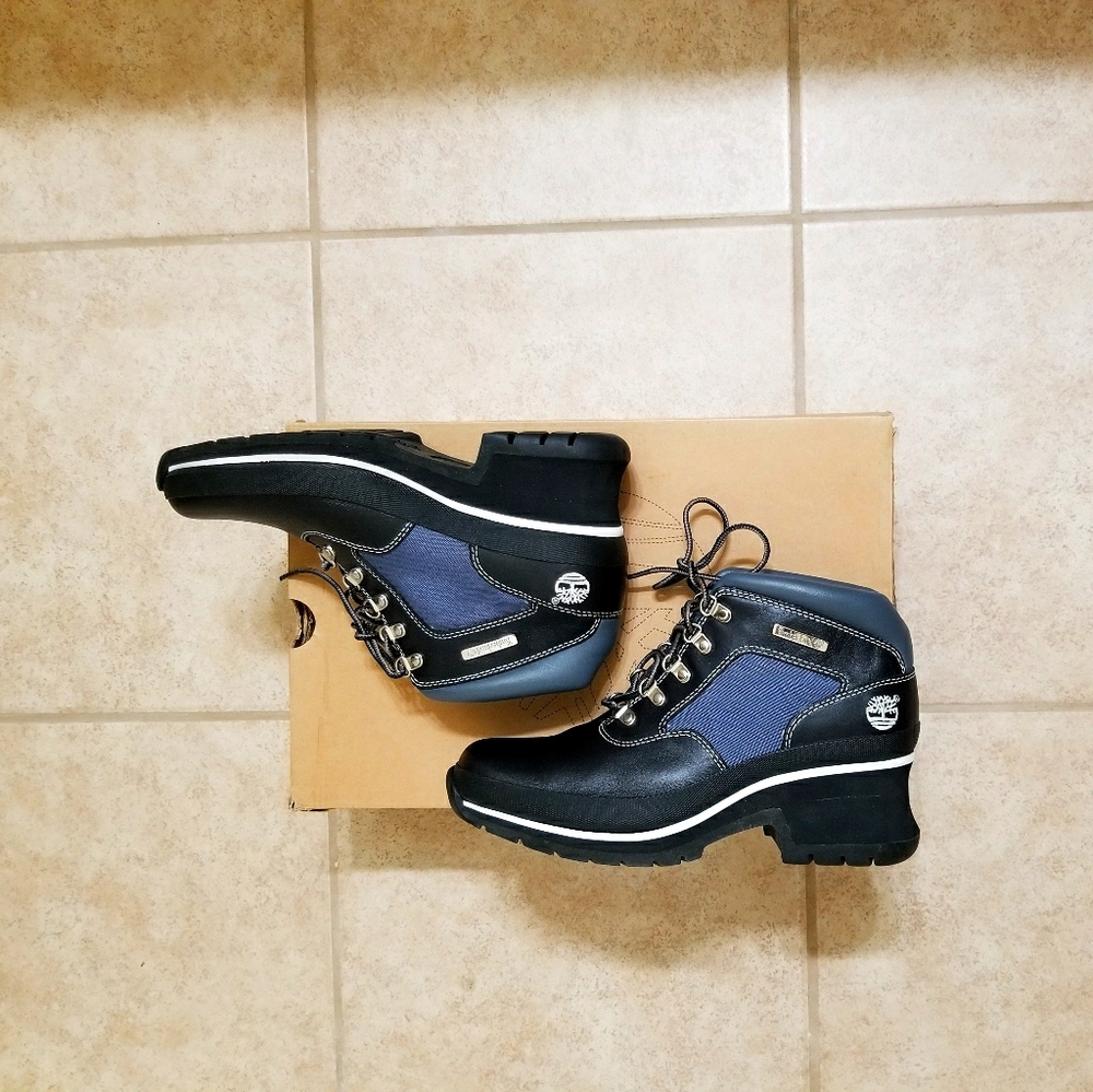 Timberland Shoes - Picture 14 of 16